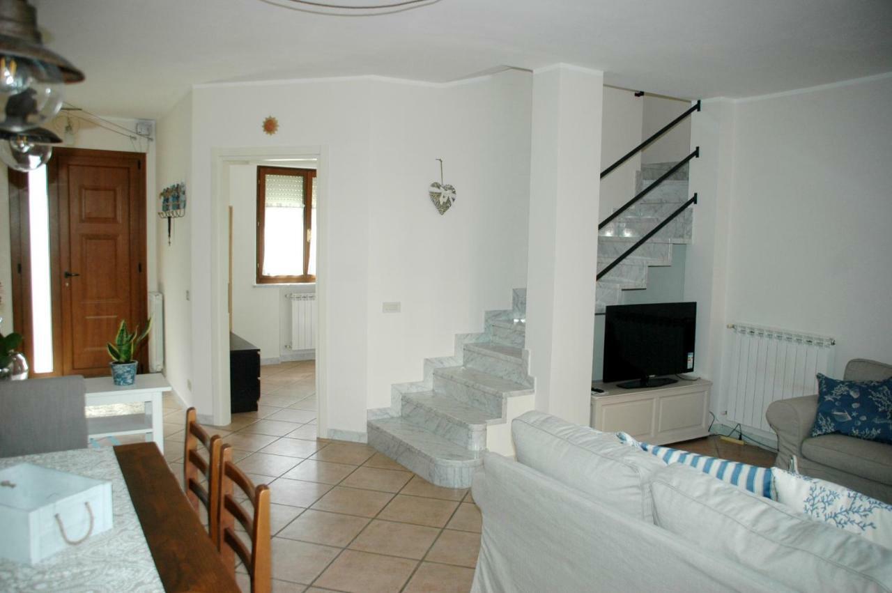 Casa Mario Dei Pini Villa เวียเรจโจ ภายนอก รูปภาพ
