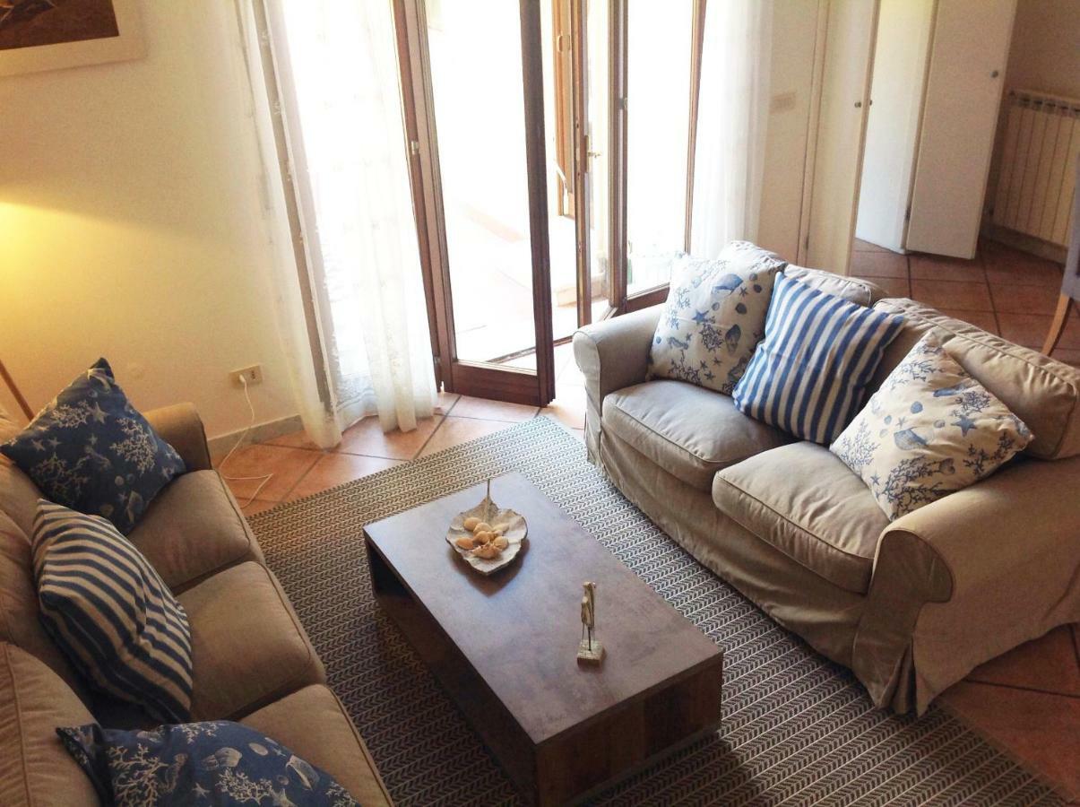 Casa Mario Dei Pini Villa เวียเรจโจ ภายนอก รูปภาพ